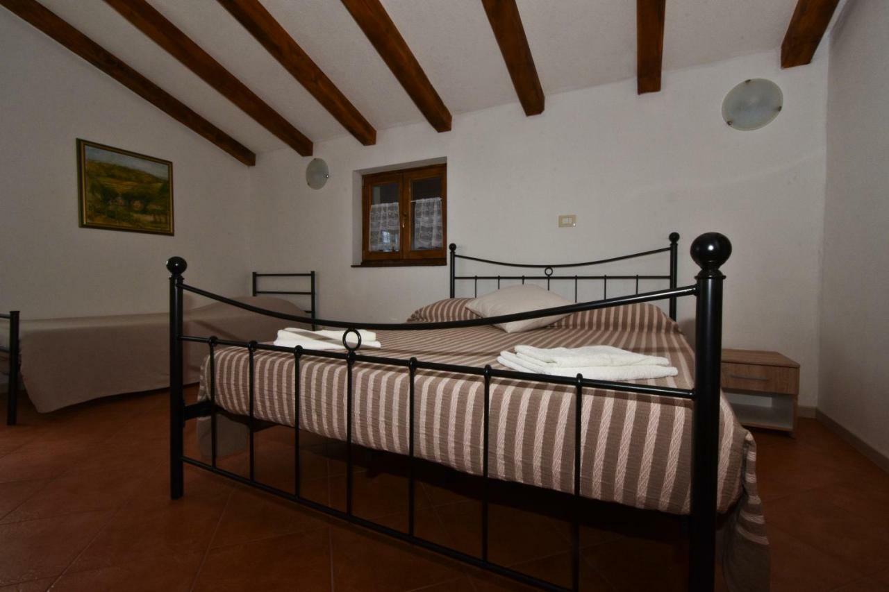Rooms Agroturizam Romano Buje Luaran gambar
