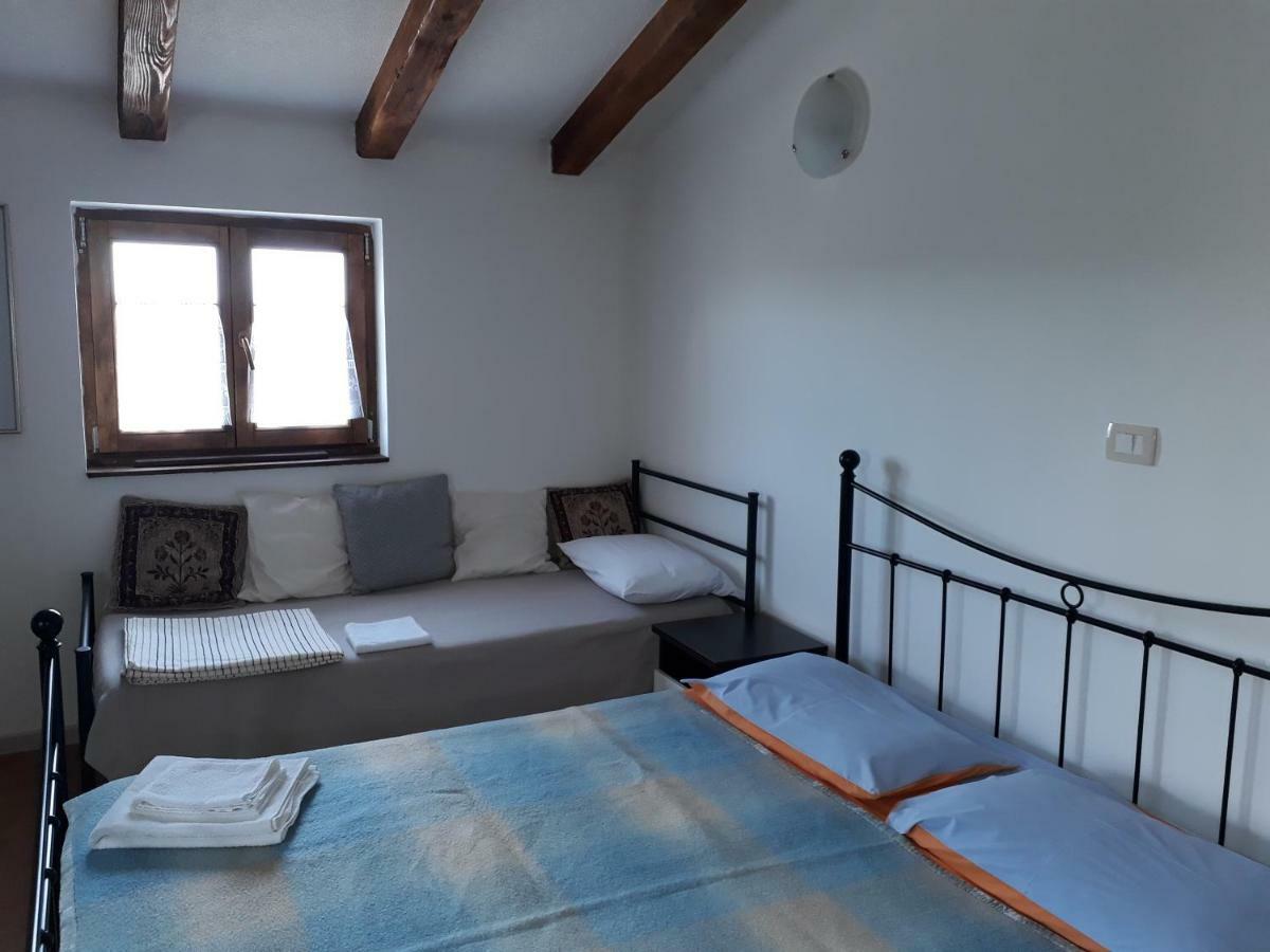 Rooms Agroturizam Romano Buje Luaran gambar